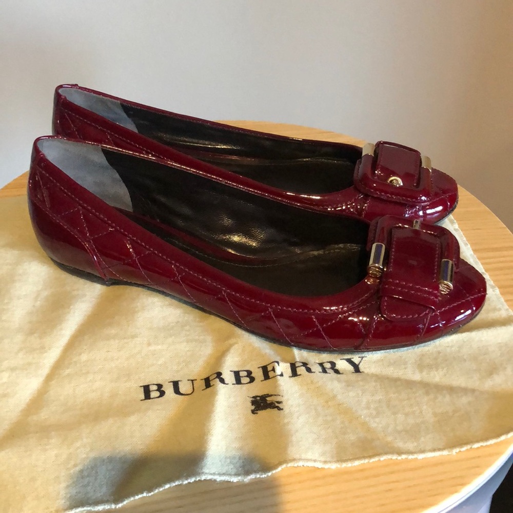 Burberry flats